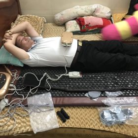 Thảm Đá Nóng Carefit 1m x 2m Kèm Bộ Ngọc photo review